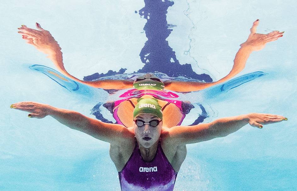 Effetti speciali per la nuotatrice lituana Ruta Meilutyte nei 100 metri rana ai mondiali di nuoto (Getty Images)